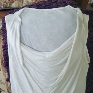 Tahari Top, super soft, small